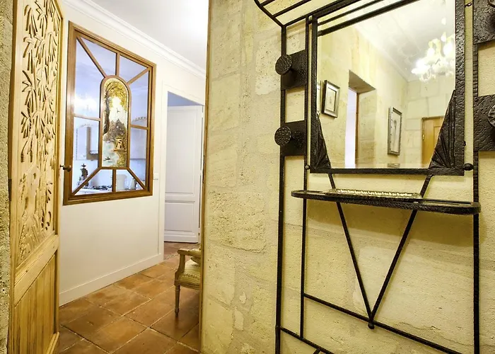 Le Clos De Saint Seurin Bed & Breakfast