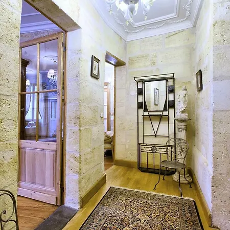 Le Clos De Saint Seurin